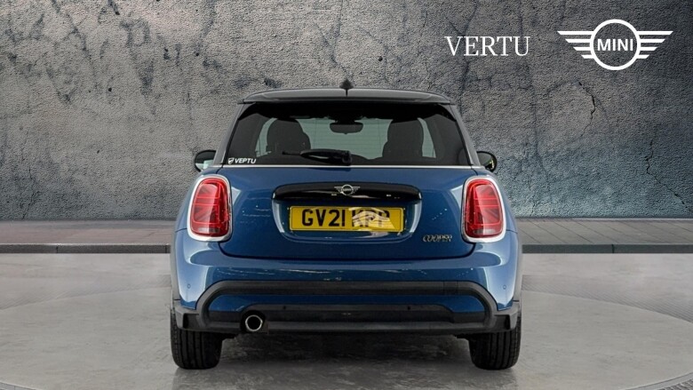 MINI Hatchback 1.5 Cooper Exclusive 3dr Auto Petrol Hatchback